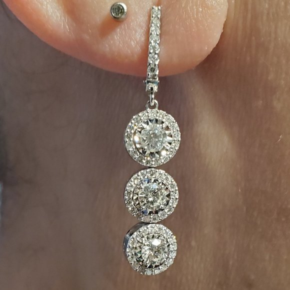 14K  WHITE  GOLD  DIAMOND  EARRINGS. - Picture 3 of 12